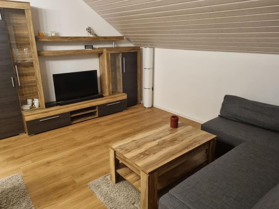 Gemuetliche Wohnung Am Waldrand Thierhaupten Εξωτερικό φωτογραφία
